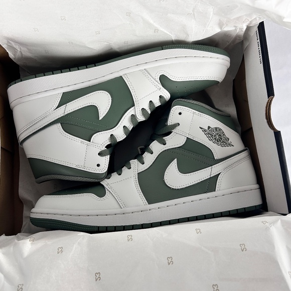 Size 9.5 - Air Jordan 1 Mid Summit White/Vintage NWT main image 8